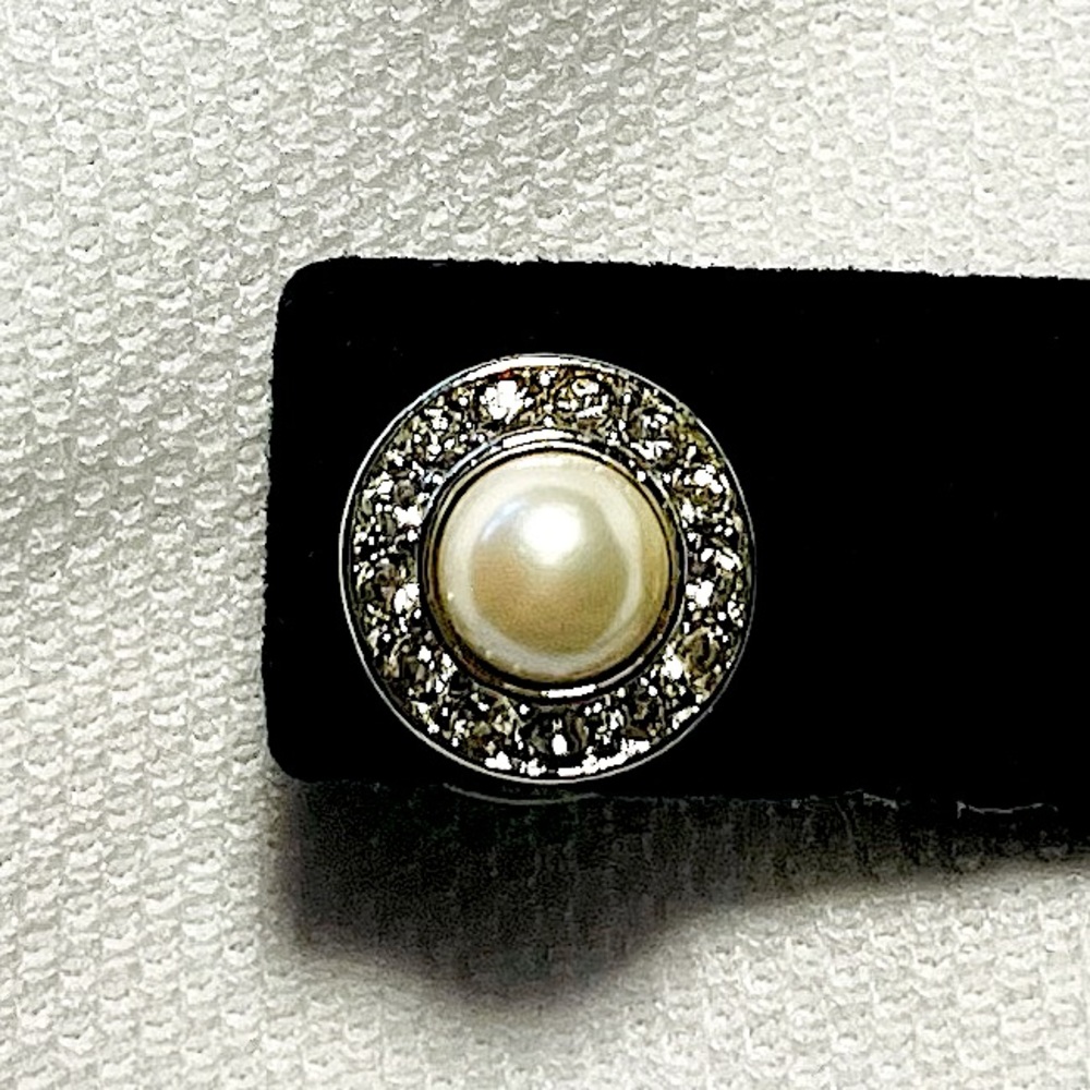 Dior Elegant Pearl and Silver Earrings